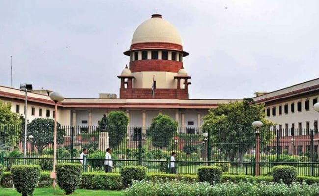 सुप्रीम कोर्ट ने शिकायत अधिकारी नियुक्त नहीं करने पर व्हाट्सऐप और केंद्र सरकार से मांगा जवाब