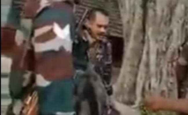 पाकुड़ : एएसआइ समेत 6 पुलिसकर्मी सस्पेंड, Video वायरल होने के बाद एसपी ने की कार्रवाई