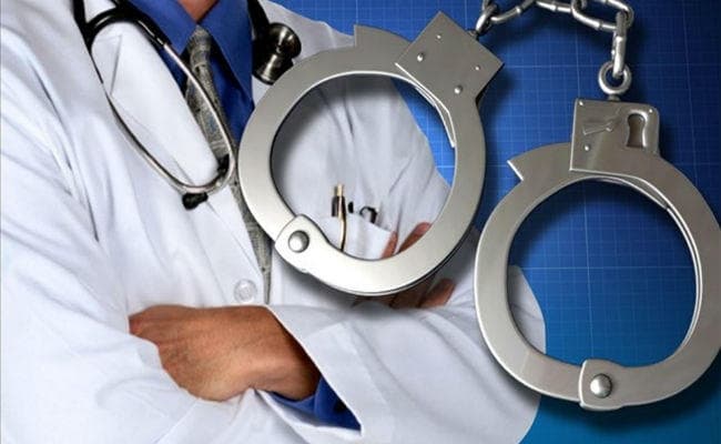 पटना : अप्राकृतिक यौनाचार करते पकड़ाये डॉक्टर ने रची थी लूट की कहानी, पुलिस ने दर्ज किया मामला