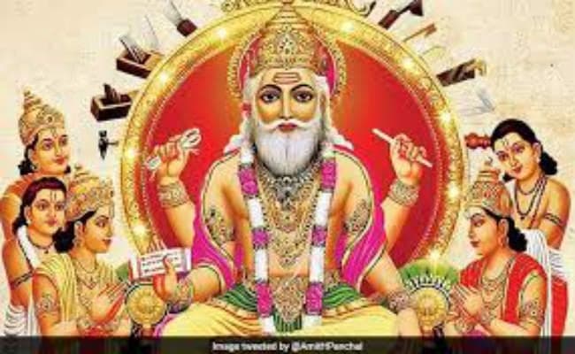 दुर्गापुर में विश्वकर्मा पूजा को लेकर भारी उत्साह