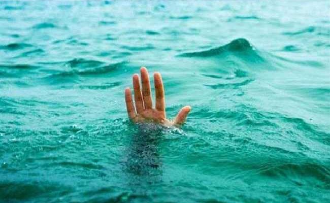 कटिहार : नदी में नहाने गयी दो बहनों समेत चार डूबे