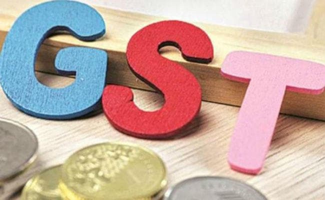 अक्टूबर में 5330 करोड़ रुपये गिर कर 95380 करोड़ रुपये वसूला गया GST