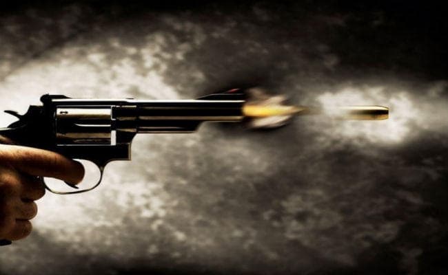 मैक्सिको: गोलीबारी में दो नागरिकों सहित 16 की मौत, छह लोग गंभीर रूप से घायल मैक्सिको: गोलीबारी में दो नागरिकों सहित 16 की मौत, छह लोग गंभीर रूप से घायल