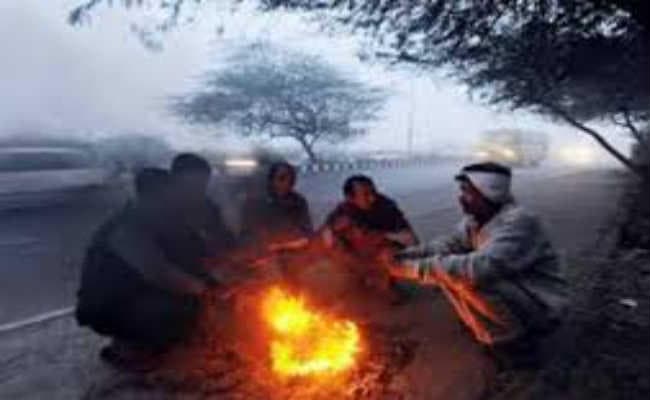 शीतलहर की चपेट में मुंगेर, पारा लुढ़क कर पहुंचा 10 डिग्री सेल्सियस