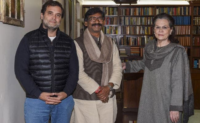 हेमंत ने शपथ ग्रहण समारोह में शामिल होने के लिए सोनिया और राहुल को किया आमंत्रित