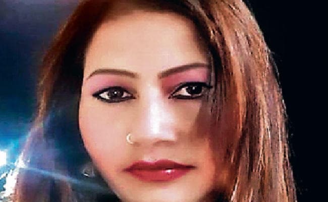 रांची की महिला का खूंटी में मिला अधजला शव, जांच में जुटी पुलिस रांची की महिला का खूंटी में मिला अधजला शव, जांच में जुटी पुलिस
