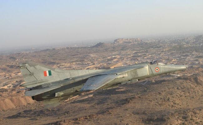 रिटायर हुआ ”करगिल का हीरो” लड़ाकू विमान मिग-27, जोधपुर में भरी आखिरी उड़ान