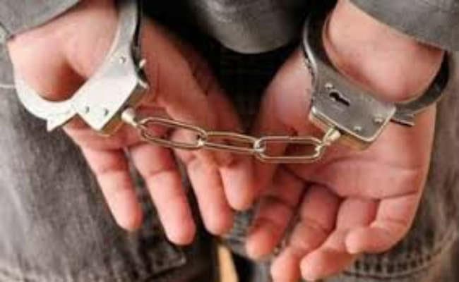 पटना : ग्रुप डी की परीक्षा में सेटिंग करने में स्कॉलर व परीक्षार्थी गिरफ्तार