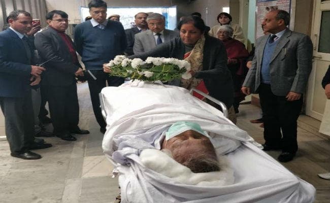 #GeorgeFernandes : जया जेटली ने बताया पहले दाह संस्कार होगा फिर राख को दफनाया जायेगा