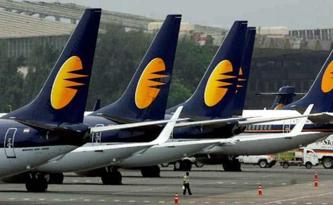 कर्ज से टूटी जेट एयरवेज की कमर! 15 उड़ानें रद्द, खड़े किये छह विमान