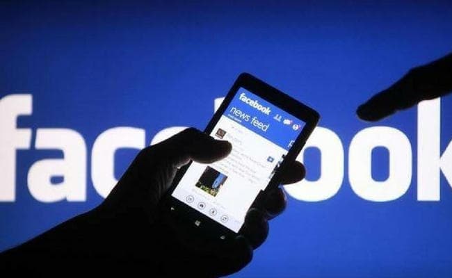 Report : सोशल नेटवर्किंग साइट Facebook पर 25 करोड़ Fake Account