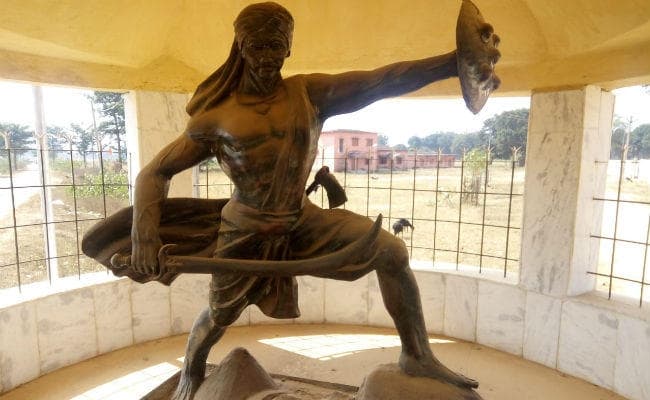 जयंती पर विशेष : जमींदारी प्रथा के खिलाफ लड़ने वाले शहीद तेलंगा खड़िया गुमनाम जयंती पर विशेष : जमींदारी प्रथा के खिलाफ लड़ने वाले शहीद तेलंगा खड़िया गुमनाम