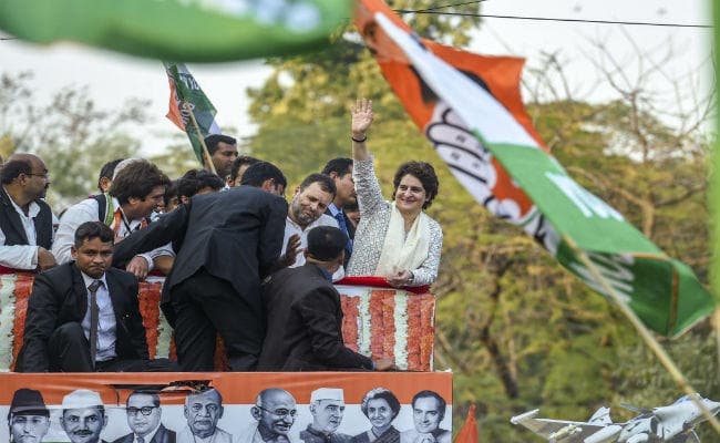 खड़गे ने प्रियंका गांधी के राजनीति में एंट्री पर कहा, ‘देर आये दुरुस्त आये”