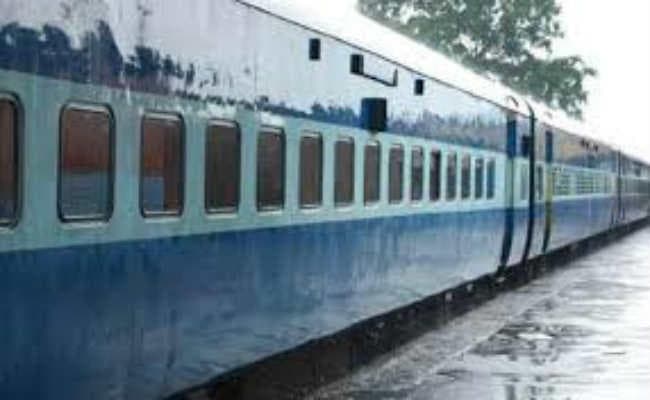 कोलकाता : रेल टिकटों की कालाबाजारी करते अब तक 300 गिरफ्तार