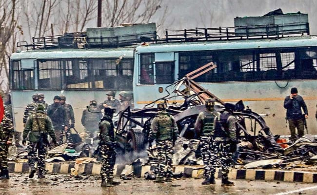 रावलपिंडी से जुड़े पुलवामा हमले के तार, आर्मी अस्पताल से मसूद दे रहा था निर्देश, हमले के लिए सीमा पार से आयी वैन