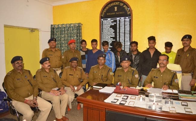 झारखंड में ऑनलाइन बिकता है चोरी का मोबाइल, Bokaro में पकड़ाये चोर गिरोह ने किया खुलासा