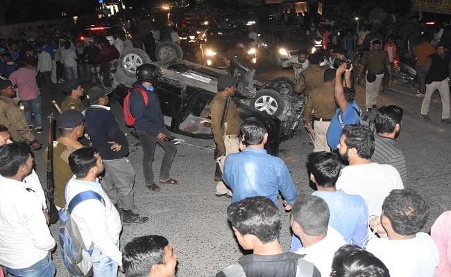 नाबालिग को मारी टक्कर, कार में फंसी बॉडी को 15 किमी तक घसीटते हुए भागते रहे कार चालक और फिर… नाबालिग को मारी टक्कर, कार में फंसी बॉडी को 15 किमी तक घसीटते हुए भागते रहे कार चालक और फिर…