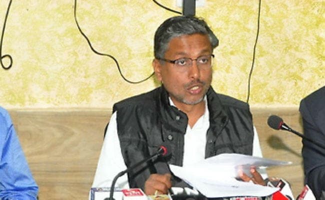 लोकसभा चुनाव 2019 : राजनीतिक दलों से मांगी गयी स्टार प्रचारकों की सूची, मुख्य निर्वाचन पदाधिकारी ने की बैठक