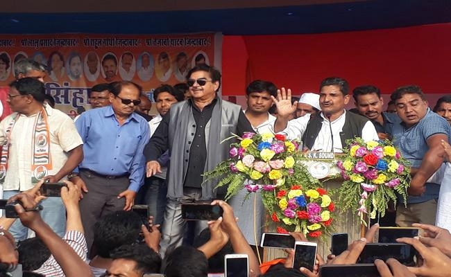 नोटबंदी सबसे बड़ा घोटाला, देश को बचाने के लिए कांग्रेस के हाथ को मजबूत करना होगा : शत्रुघ्न