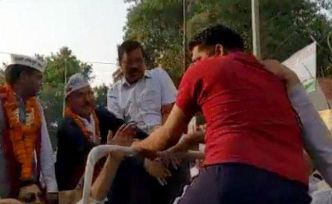 ”आप” समर्थक ने ही जड़ा सीएम अरविंद केजरीवाल को थप्पड़, जानें किस बात से था नाराज