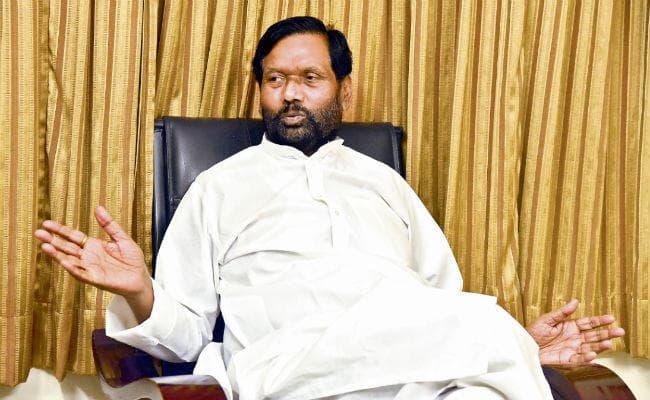 प्रभात खबर से विशेष बातचीत में रामविलास पासवान ने कहा, चुनाव एकतरफा है, बनेगी मोदी सरकार, जीतेंगे 35 से अधिक सीटें
