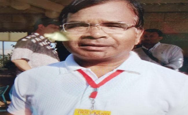 गुमला : कटकाही के पल्ली पुरोहित फादर आनंद का निधन, धर्मप्रांत के लोग शोक में डूबे गुमला : कटकाही के पल्ली पुरोहित फादर आनंद का निधन, धर्मप्रांत के लोग शोक में डूबे