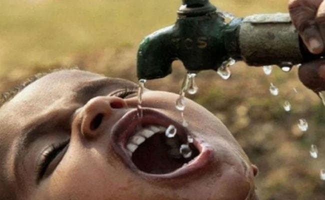 प्रचंड गर्मी और बढ़ता जल संकट, देश के 10 राज्यों में तापमान 44 डिग्री से पार