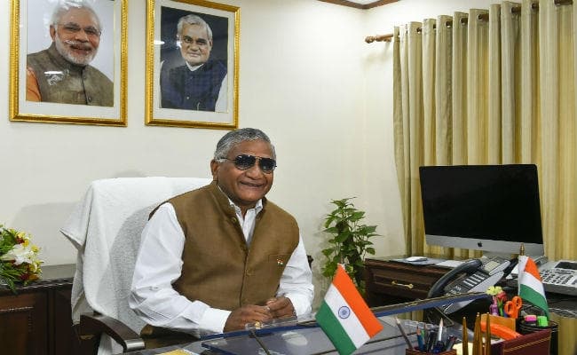 सड़क परिवहन एवं राजमार्ग राज्यमंत्री जनरल वीके सिंह ने बतायीं अपनी प्राथमिकताएं, जानिये क्या कहा…?