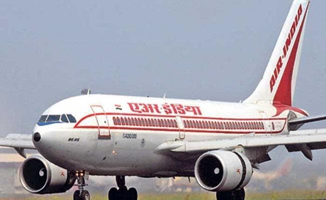 एयर इंडिया के विमान में लैंडिंग के बाद दिखी दरार, 210 यात्री थे सवार