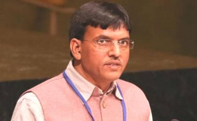 ”नाइजीरिया में दो महीने तक बंधक रहने के बाद मुक्त करा लिये गये अपहृत पांच भारतीय नाविक”