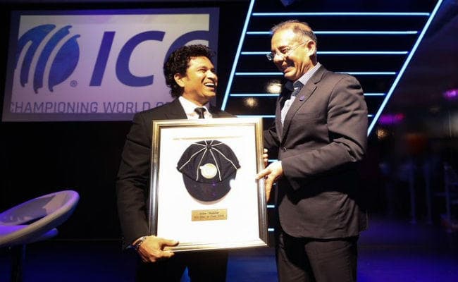 मास्टर ब्लास्टर को एक और सम्मानः ”ICC हॉल ऑफ फेम” में शामिल होने वाले छठे भारतीय बने तेंदुलकर