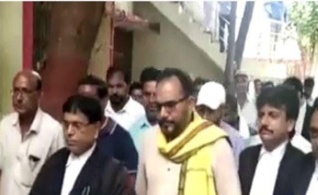 यौन उत्पीड़न मामला : जेवीएम विधायक प्रदीप यादव ने किया सरेंडर, भेजे गये न्यायिक हिरासत में