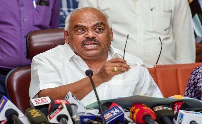 कर्नाटक : स्पीकर के पद से इस्तीफा नहीं देने पर अड़े रमेश कुमार, भाजपा ला सकती है अविश्वास प्रस्ताव