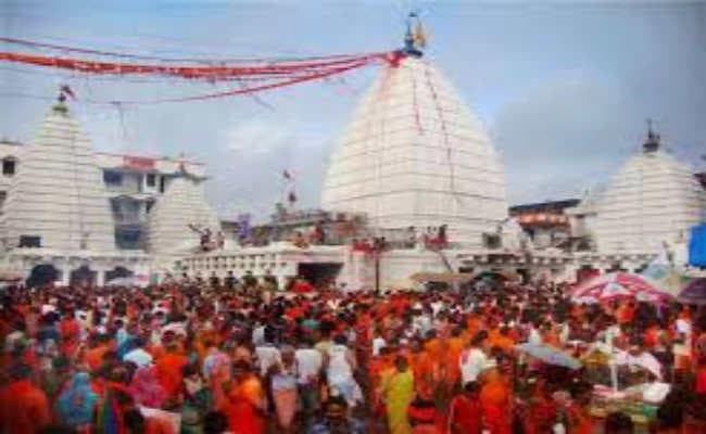 रात 12 बजे ही कतार पहुंची कुमैठा होल्डिंग प्वाइंट, रूटलाइन में अंधेरे में बढ़ते रहे भक्त