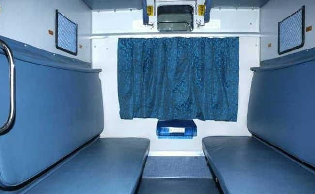 … तो वातानुकूलित बोगी में नहीं मिलेंगे गंदे कंबल व चादर