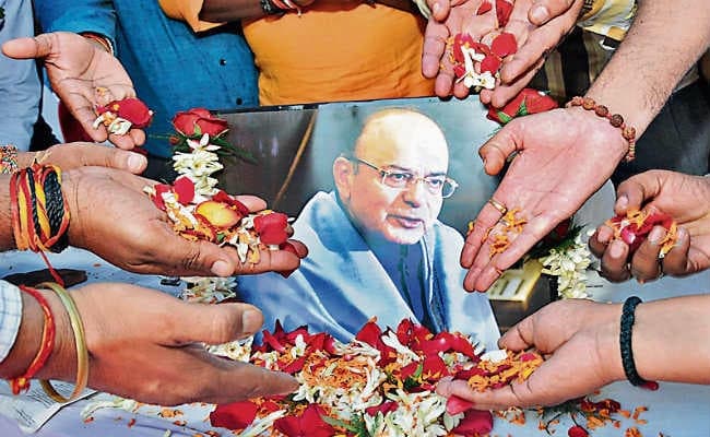 जेटली के निधन पर भाजपा ने रद्द किये कार्यक्रम