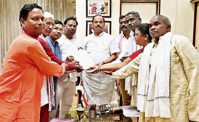 रांची : जनजातीय परंपरा माननेवालों को ही मिले एसटी का दर्जा