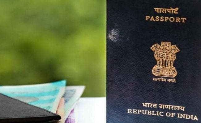 खुद को बता रहा था अफसर फर्जी पासपोर्ट ने खोली पोल