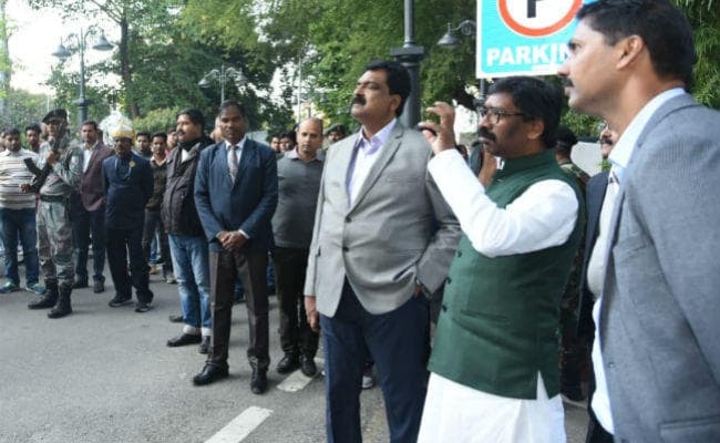चाईबासा : अस्पताल में बच्चे को मिला केवल भात, घटना पर मुख्यमंत्री ने लिया संज्ञान, दोषी निलंबित
