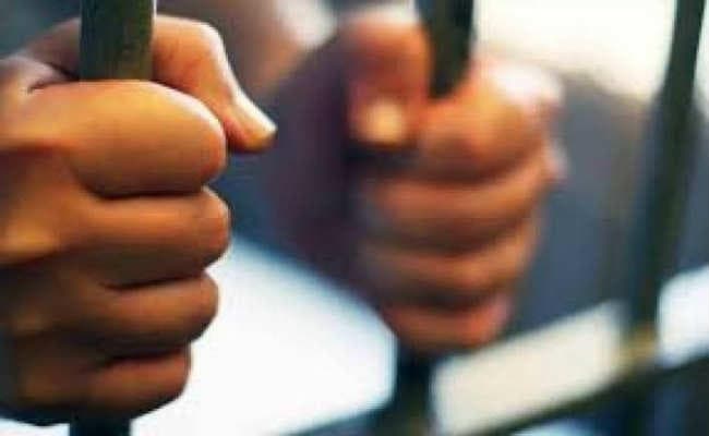 पति की अस्वाभाविक मौत के मामले में पत्नी, सास व प्रेमी गिरफ्तार