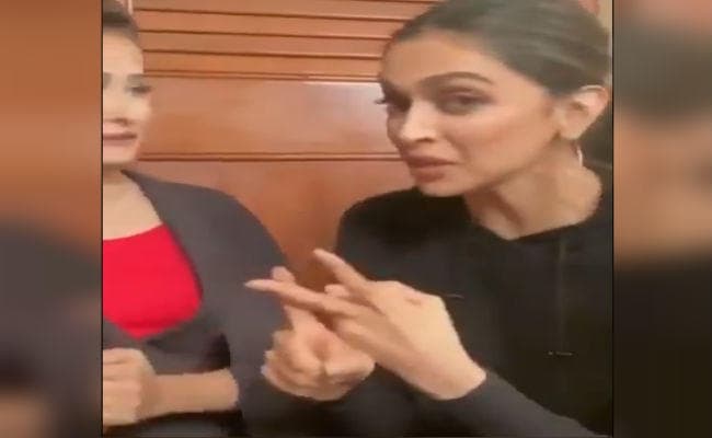 Tik Tok वीडियो की वजह से ट्रोल हुईं दीपिका पादुकोण, यूजर्स ने कह दी ऐसी बातें…