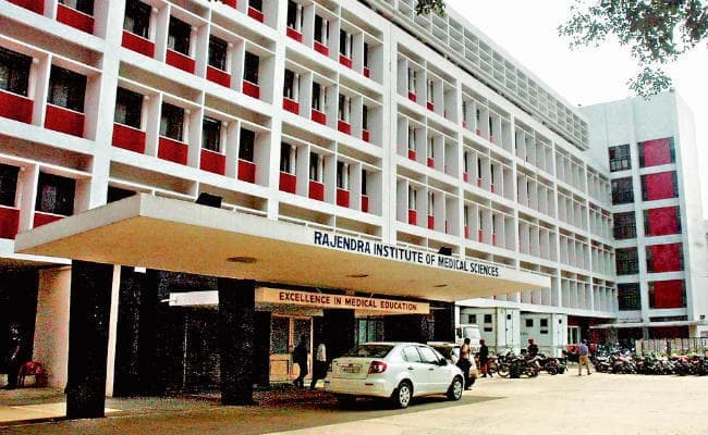 रांची : रिम्स में डायटिशियन नहीं, नर्स तय करती हैं मरीजों का डायट