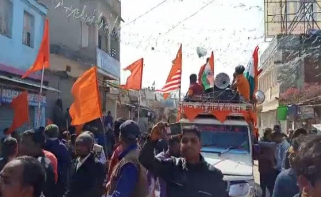 झारखंड : लोहरदगा में CAA के समर्थन में निकले जुलूस पर पथराव, उपद्रवियों ने बवाल काटा, कर्फ्यू