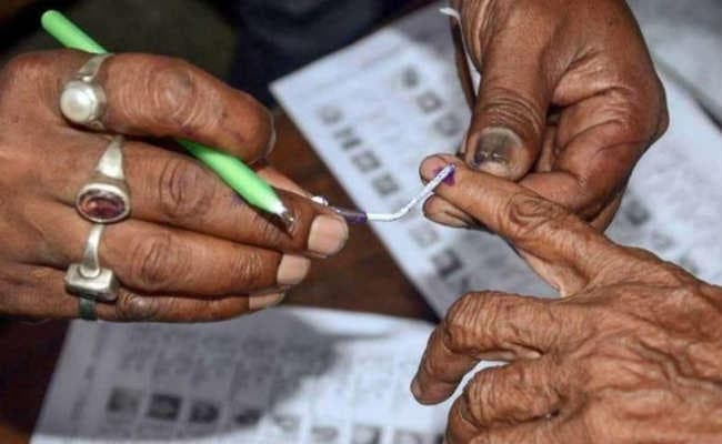 दिल्ली विधानसभा चुनावः राजनीतिक पार्टियों से क्या चाहते हैं दिल्ली के वरिष्ठ नागरिक