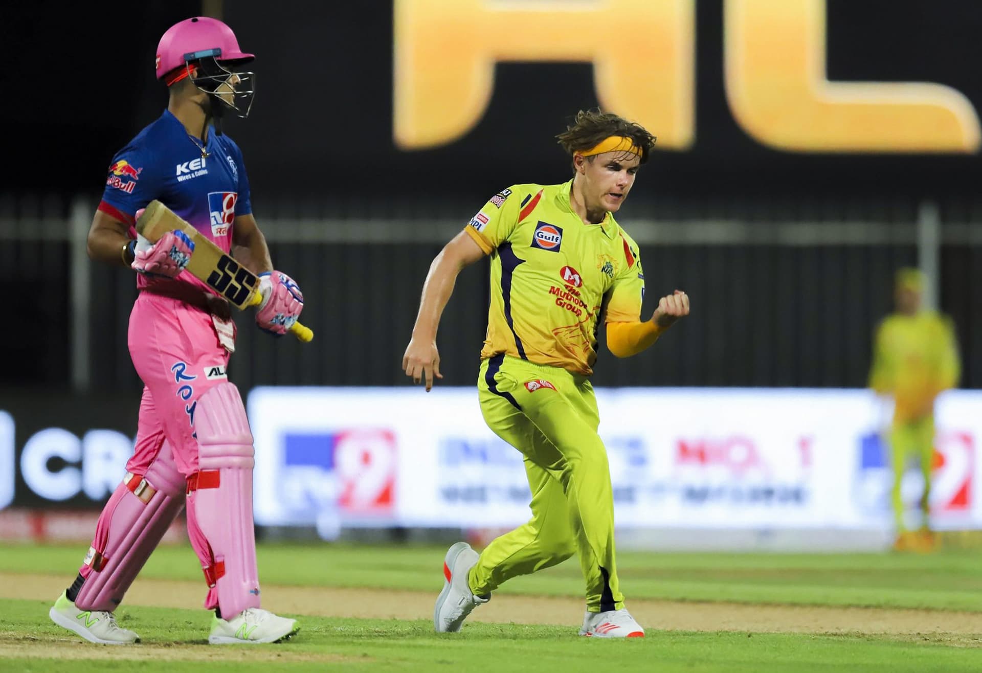 IPL 2020 : सैम करन की गर्लफ्रेंड हैं बेहद ग्लैमरस और बोल्ड, देखें तसवीरें IPL 2020 : सैम करन की गर्लफ्रेंड हैं बेहद ग्लैमरस और बोल्ड, देखें तसवीरें