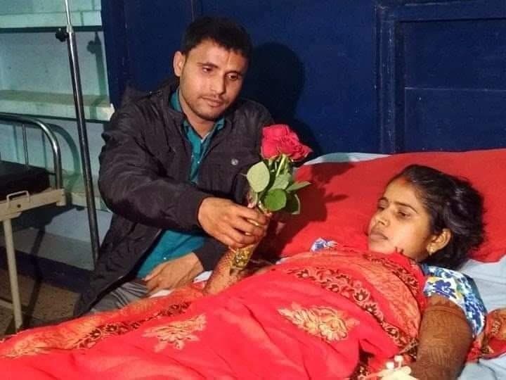 Happy Valentine’s Day 2021 : जब स्ट्रेचर पर लिटा कर पढ़े गये थे शादी के मंत्र, पढ़िए इन जोड़ियों की अद्भुत प्रेम कहानी… Happy Valentine’s Day 2021 : जब स्ट्रेचर पर लिटा कर पढ़े गये थे शादी के मंत्र, पढ़िए इन जोड़ियों की अद्भुत प्रेम कहानी…