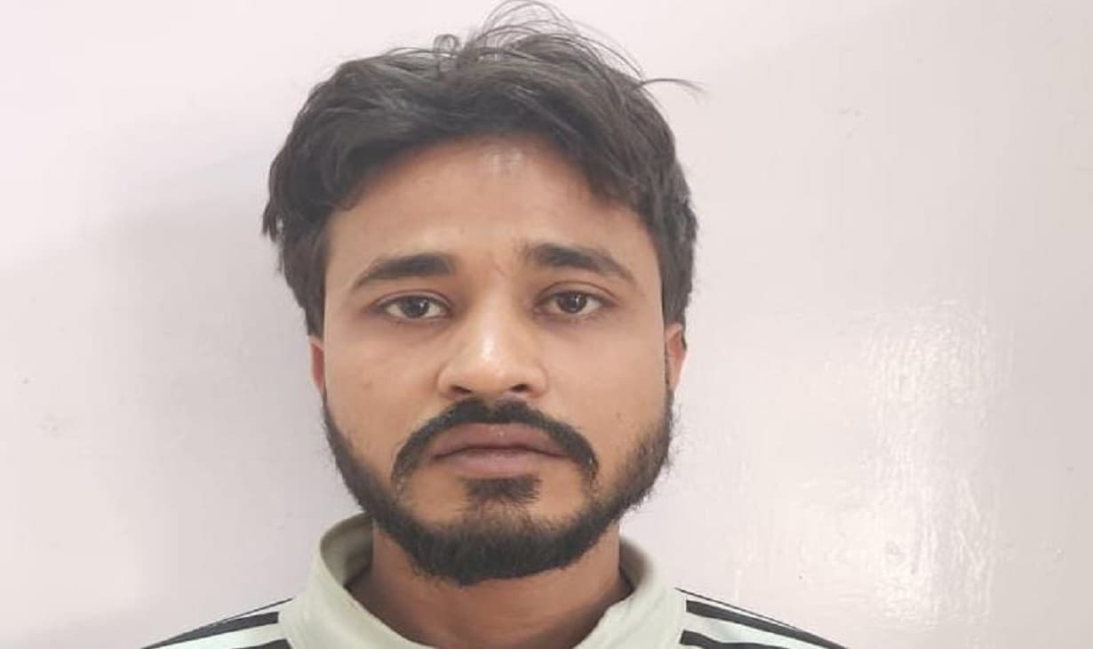 मथुरा में मासूम से किया दरिंदगी का प्रयास, फिर स्प्रिंग से गला दबाकर की हत्या, पुलिस ने आरोपी को दबोचा मथुरा में मासूम से किया दरिंदगी का प्रयास, फिर स्प्रिंग से गला दबाकर की हत्या, पुलिस ने आरोपी को दबोचा