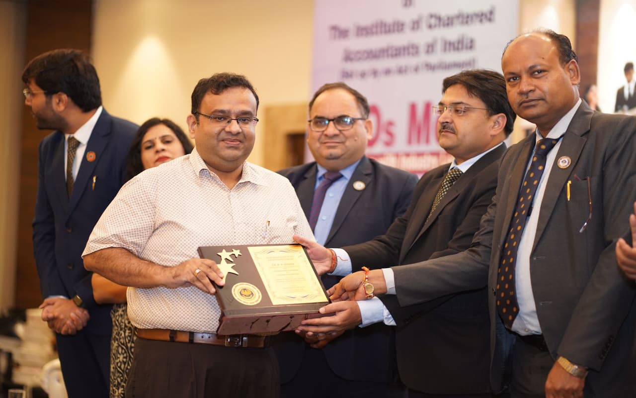 Jharkhand News: रांची में CFO Meet का आयोजन, रंजीत अग्रवाल बोले- पूरे विश्व में भारतीय CA की डिमांड Jharkhand News: रांची में CFO Meet का आयोजन, रंजीत अग्रवाल बोले- पूरे विश्व में भारतीय CA की डिमांड