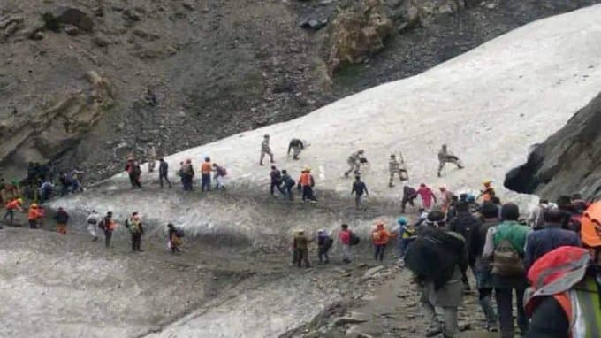 Amarnath Yatra: अमरनाथ यात्रा 2021 के लिए बिहार के इस बैंक में पंजीयन शुरू, कोरोना संकट के कारण बाबा बर्फानी के दर्शन पर भी सकंट Amarnath Yatra: अमरनाथ यात्रा 2021 के लिए बिहार के इस बैंक में पंजीयन शुरू, कोरोना संकट के कारण बाबा बर्फानी के दर्शन पर भी सकंट