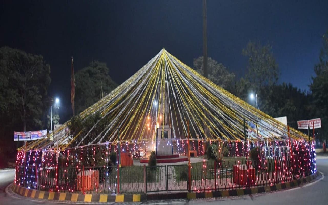 SAIL Foundation Day: लोकगायिका मैथिली ठाकुर बिखेरेंगी सुर का जलवा, लेजर शो में दिखेगा BSL का इतिहास SAIL Foundation Day: लोकगायिका मैथिली ठाकुर बिखेरेंगी सुर का जलवा, लेजर शो में दिखेगा BSL का इतिहास